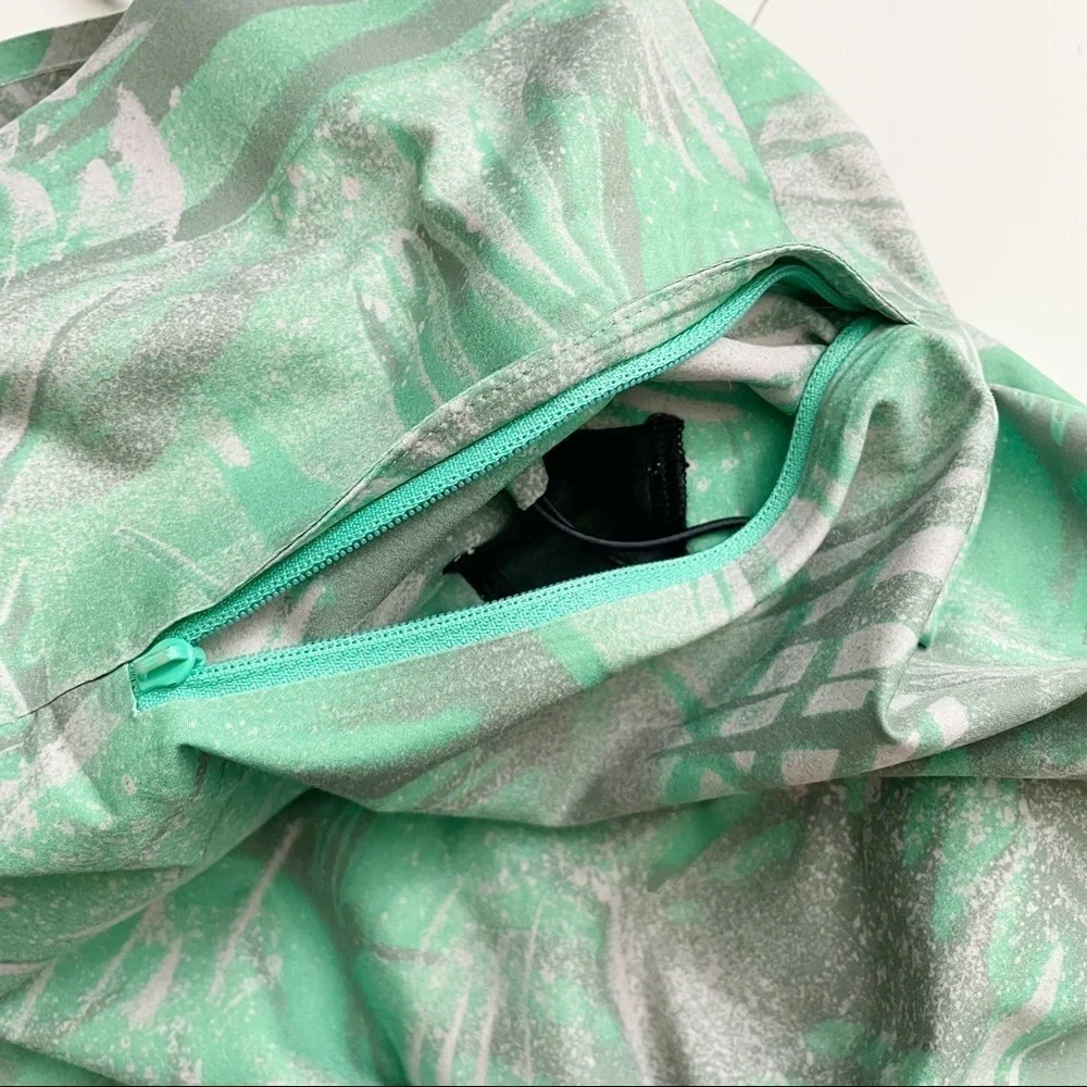 Lululemon Men’s 9” Current State Board Swim Short Green Size 31